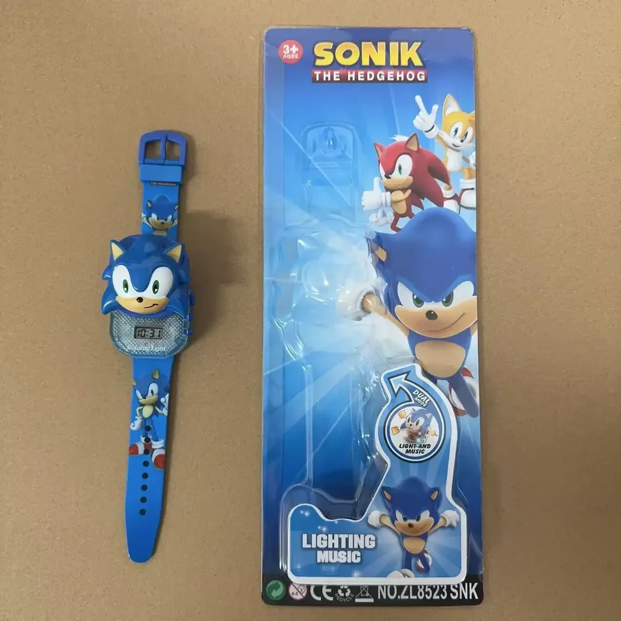 Orologio Proiettore 3D con 24  - Cosplay Prop Pattern recensione e prezzo